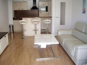 Appartement moderne à Antibes - 50 m² - Vue sur jardin